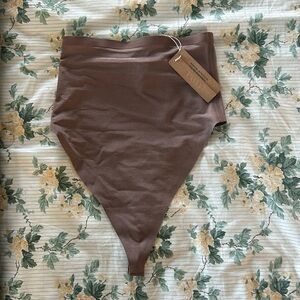 NWT SKIMS Power Mesh High Waisted Thong COA Size S SH-HWT-0251 Jasper